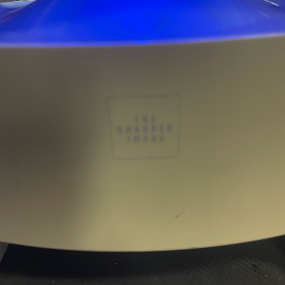 Sharper image SR297 speaker 2.4 ghz
Comes with power supply unit - Picture 4 of 13